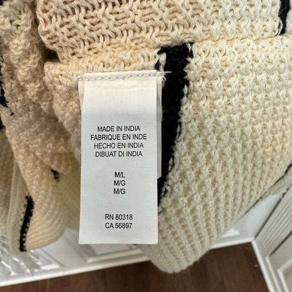 Lucky Brand Cream Cape Sweater with Fringe Accent - Size M/L - Picture 4 of 8